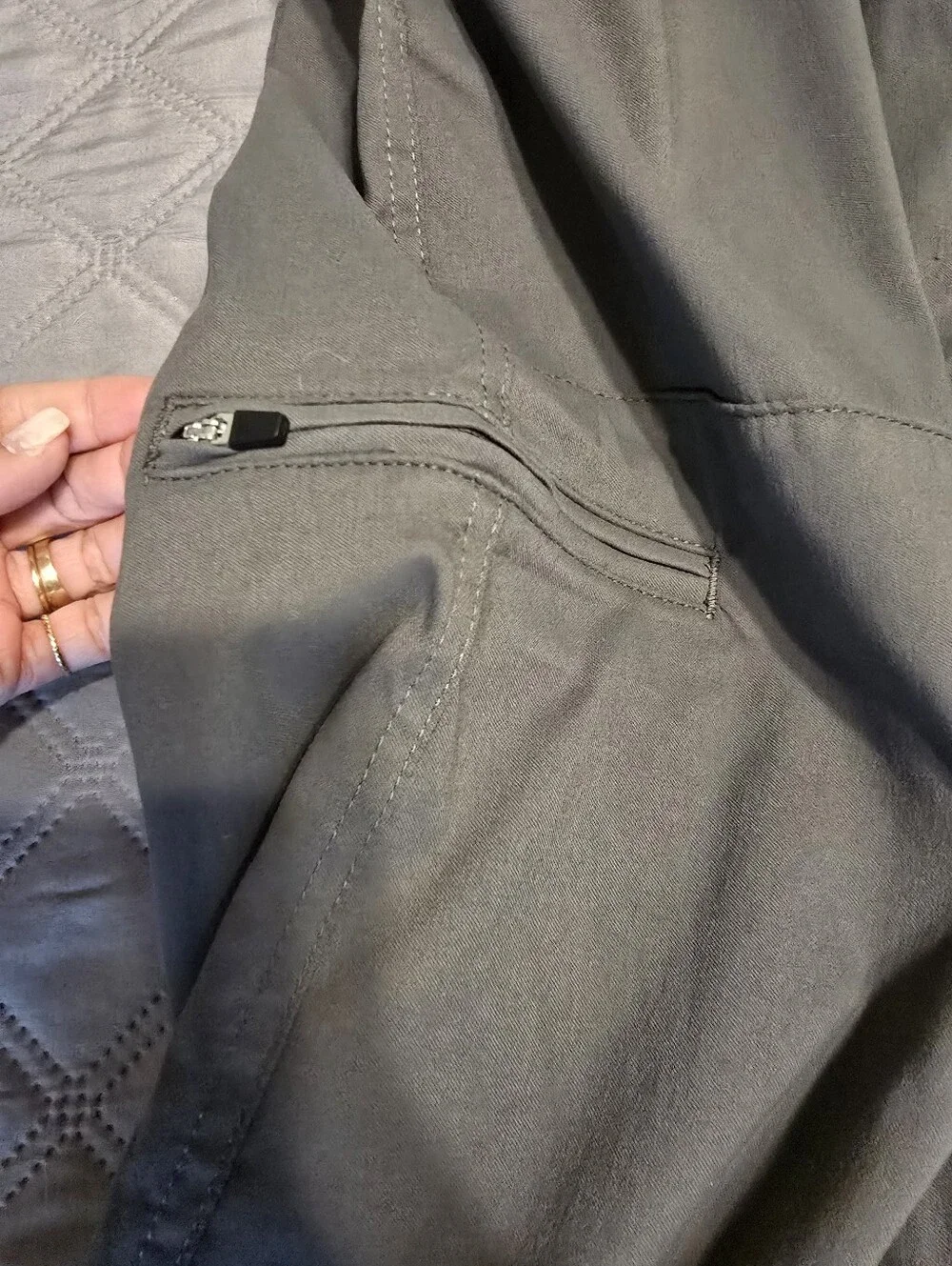 New Mens Wrangler All Terrain Gear Cliffside Utility Pants- Gray- 36x32